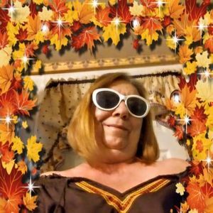 Meet your Posher, Debbie